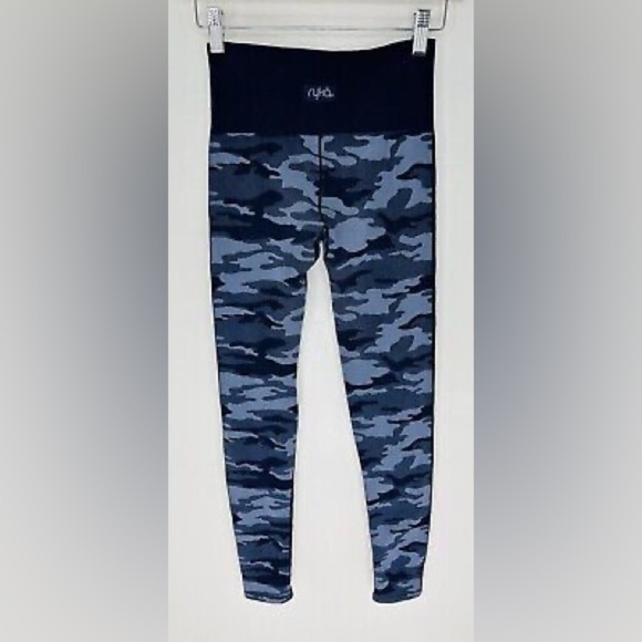 Ryka Woman Blue Camo Leggings - Picture 1 of 4